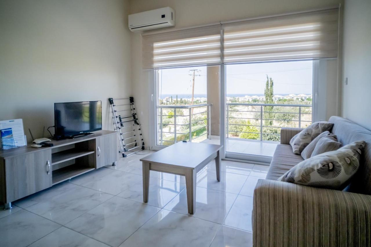 Spacious Two-Bedroom Apartment In Amazing Residence Escape Homes Кіренія Екстер'єр фото