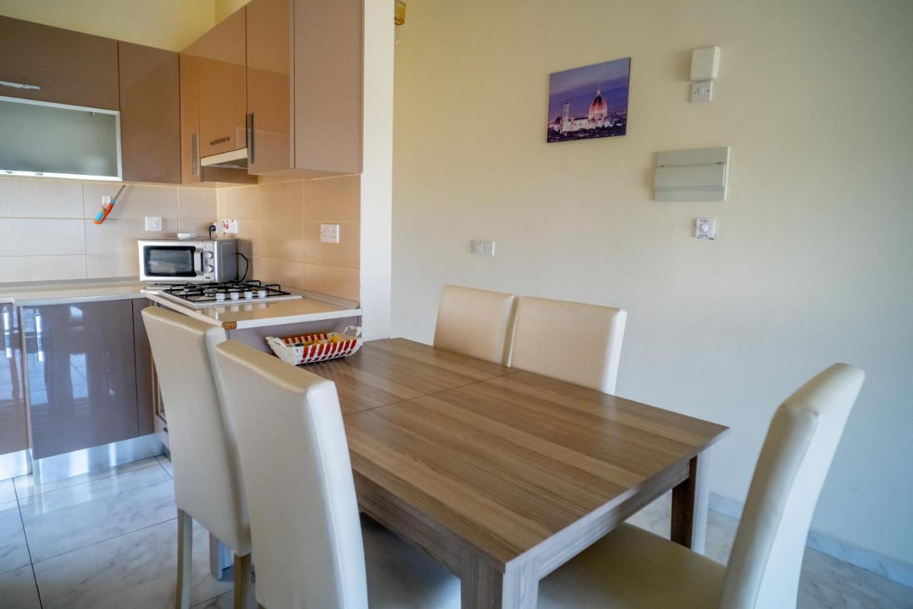 Spacious Two-Bedroom Apartment In Amazing Residence Escape Homes Кіренія Екстер'єр фото