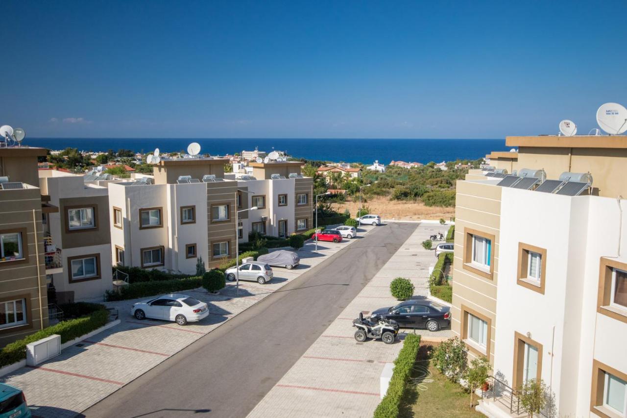 Spacious Two-Bedroom Apartment In Amazing Residence Escape Homes Кіренія Екстер'єр фото