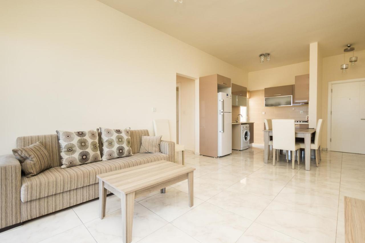 Spacious Two-Bedroom Apartment In Amazing Residence Escape Homes Кіренія Екстер'єр фото