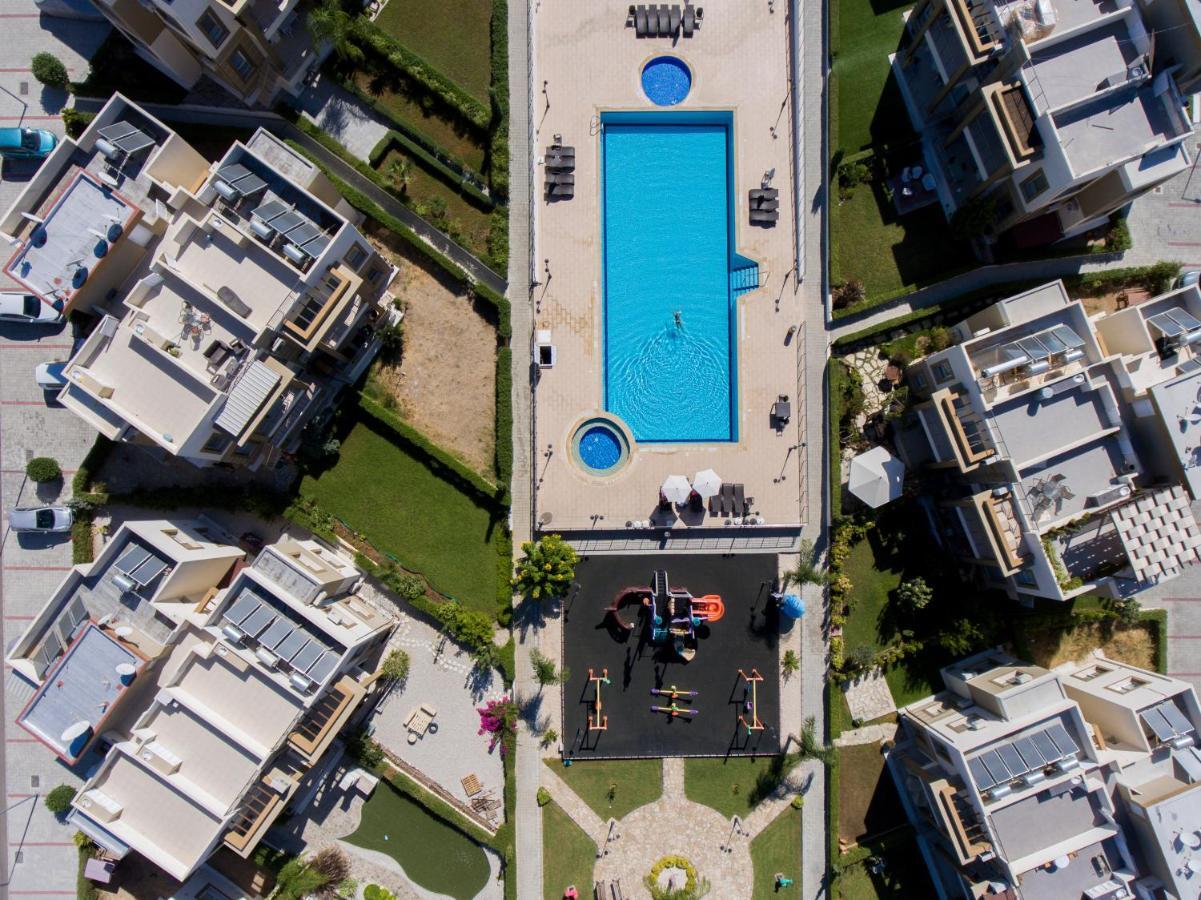 Spacious Two-Bedroom Apartment In Amazing Residence Escape Homes Кіренія Екстер'єр фото