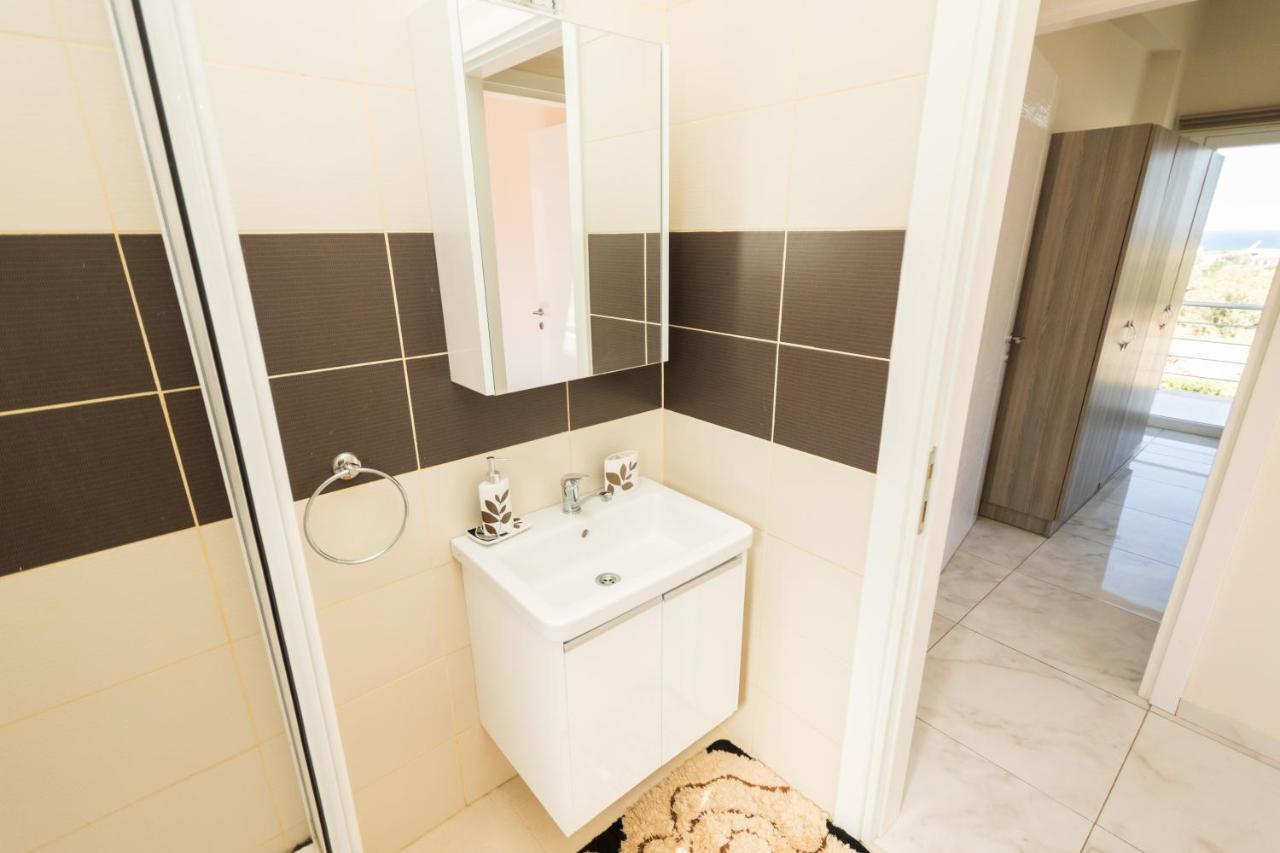 Spacious Two-Bedroom Apartment In Amazing Residence Escape Homes Кіренія Екстер'єр фото